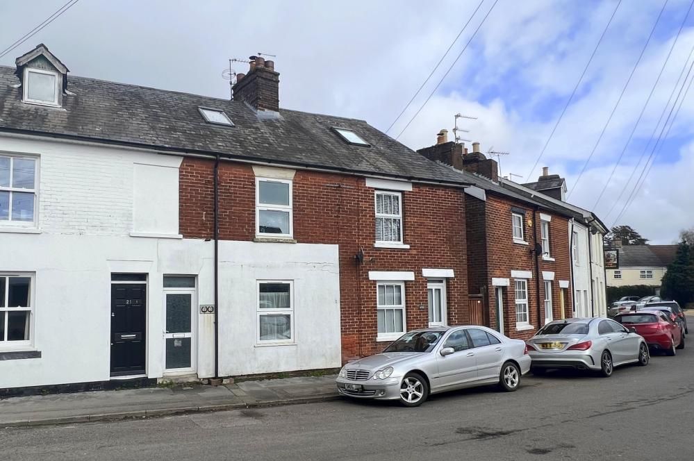3 bed terraced house for sale in Hightown Road, Ringwood BH24 Zoopla