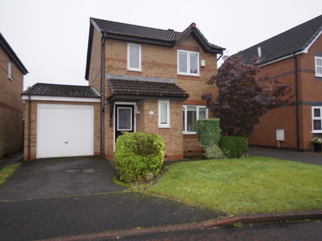 3 bed detached house to rent in Ashington Close, Wigan WN5, £1,200 pcm