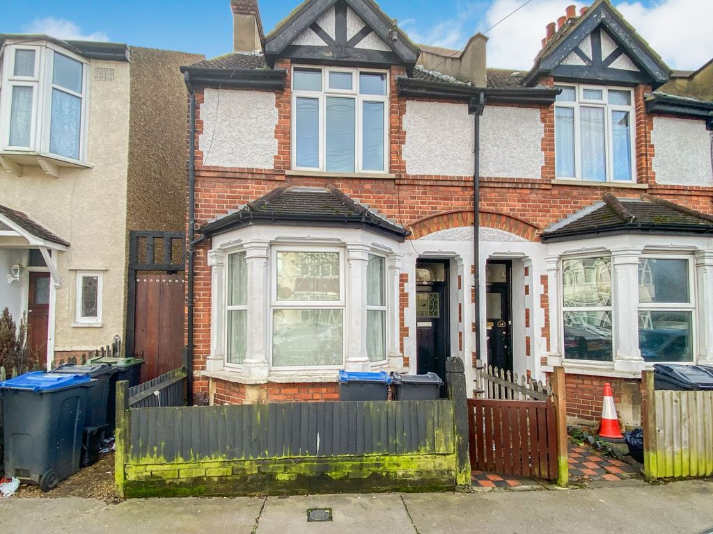 2 bed end terrace house for sale in Constance Road, Croydon CR0, £280,000 Zoopla