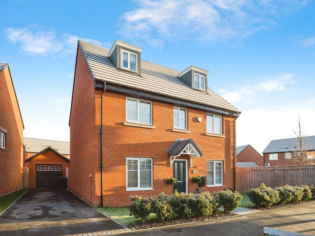 5 bed detached house for sale in Roman Crescent, Chester CH4, £550,000