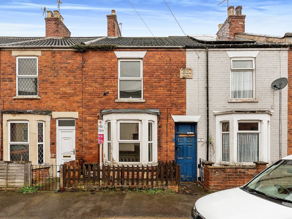 2 bed terraced house for sale in Cecil Street, Grantham NG31 Zoopla