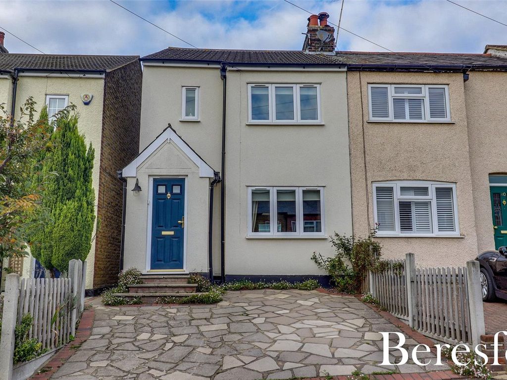 3 bed end terrace house for sale in Kings Chase, Brentwood CM14 Zoopla