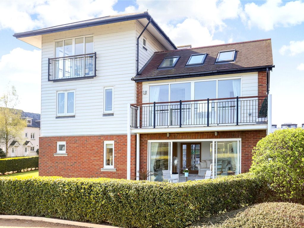 Lilley Mead, Redhill, Surrey RH1  