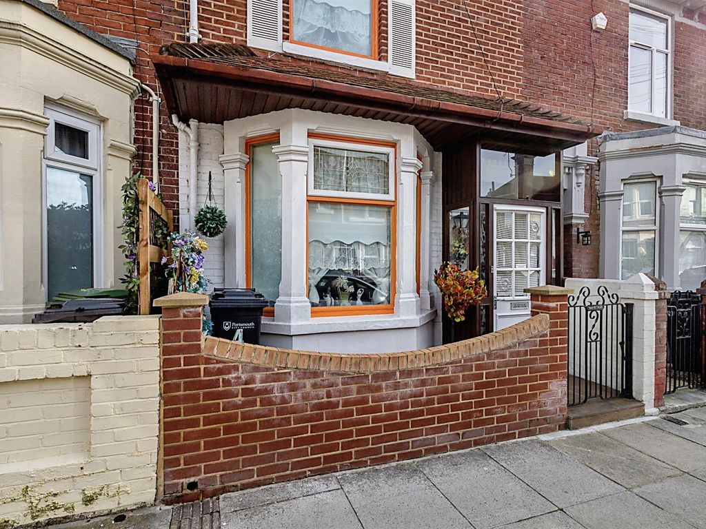 2 bed terraced house for sale in Chesterfield Road, Portsmouth PO3 Zoopla