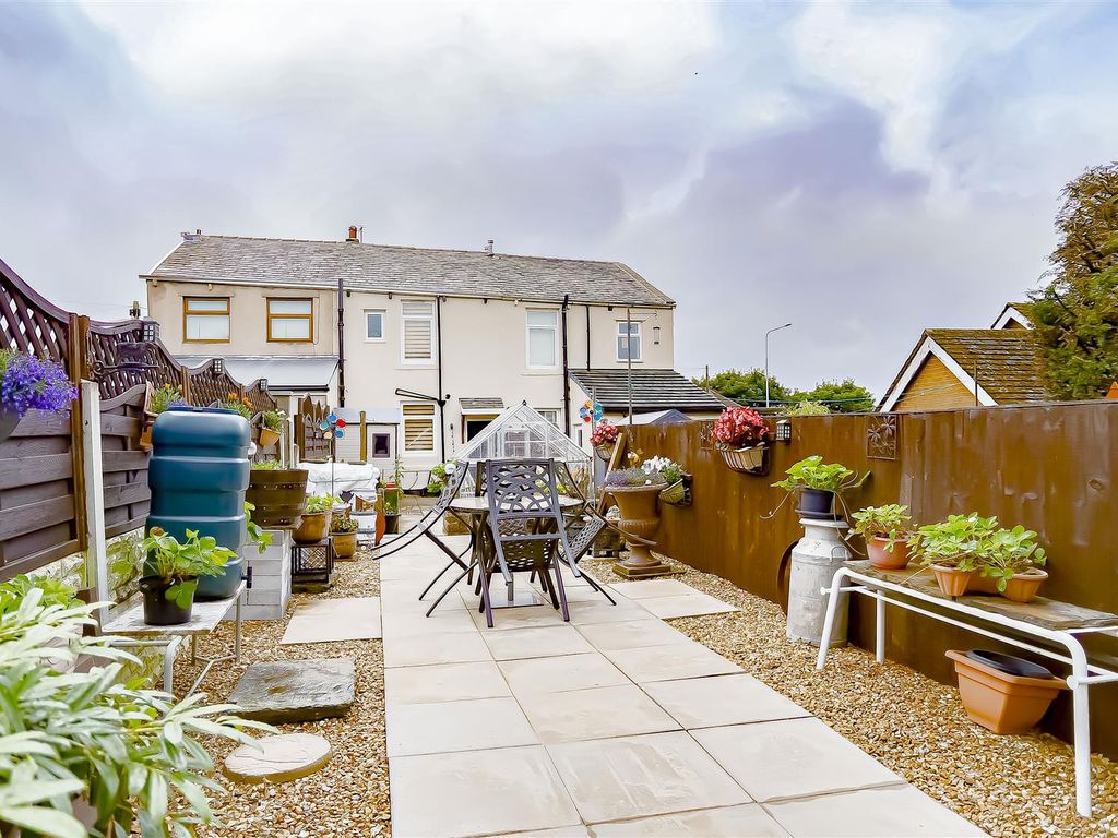 2 bed cottage for sale in Willows Lane, Accrington BB5, £129,950 Zoopla