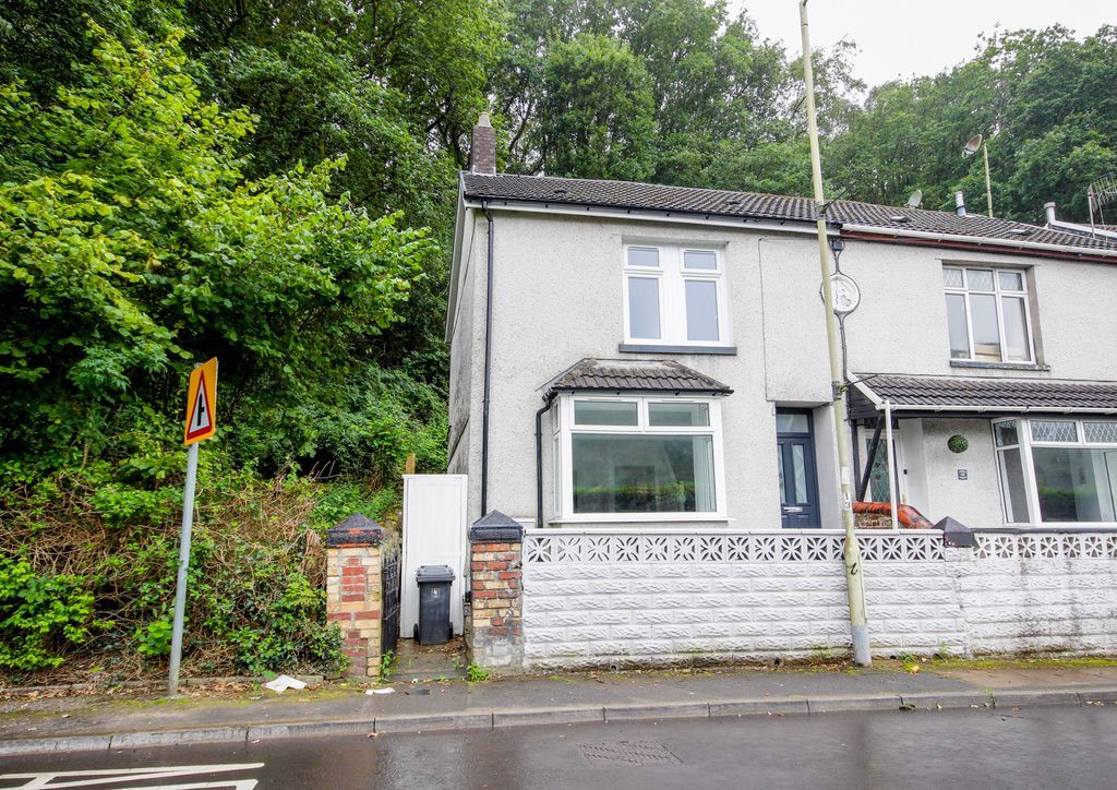 3 bed terraced house for sale in Abercynon Road, Abercynon, Mountain