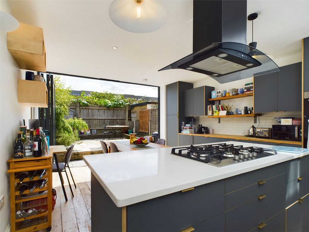 2 bed terraced house for sale in Woodville Road, London E17, £735,000