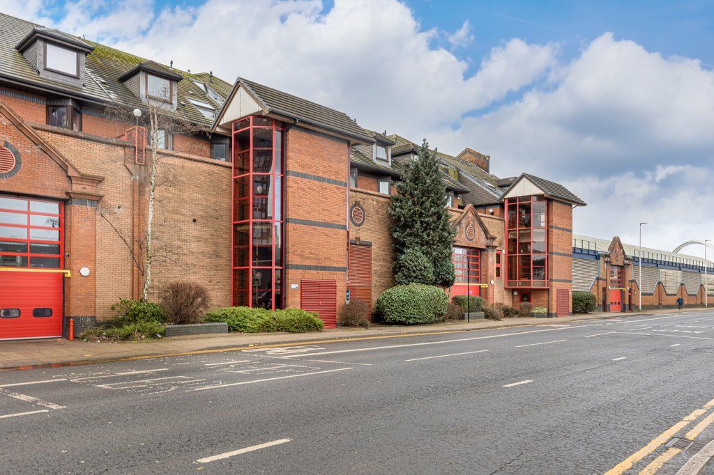 2 bed flat for sale in Lancefield Quay, Glasgow G3 Zoopla