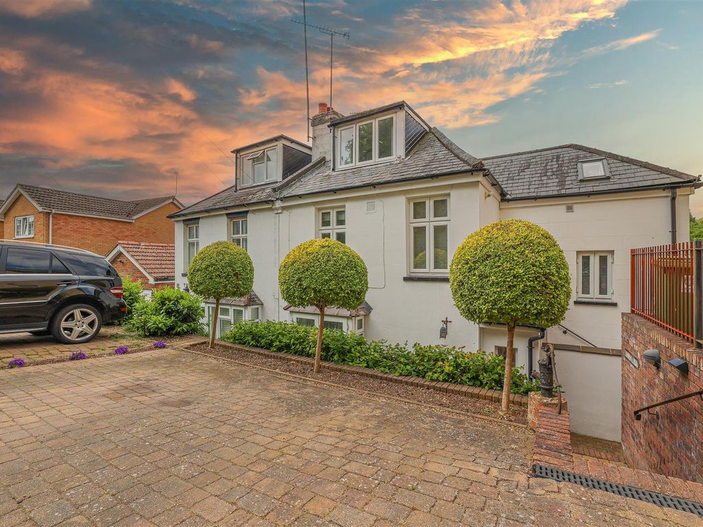 6 bed property for sale in Sunnyhill Road, Hemel Hempstead HP1 Zoopla