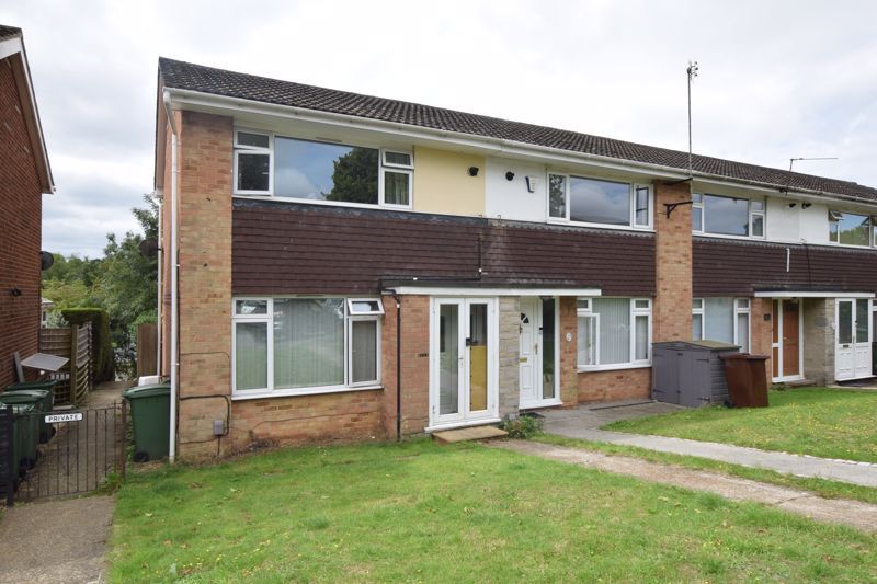 2 bed terraced house to rent in Merton Road, Bearsted, Maidstone ME15