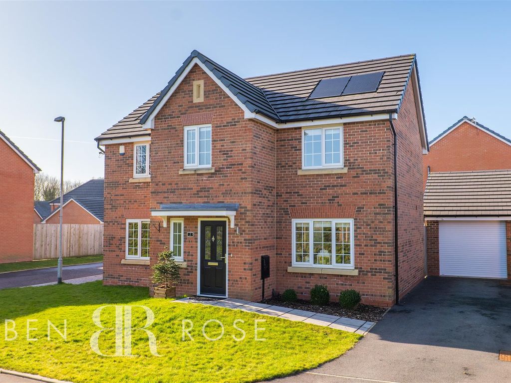 4 bed detached house for sale in Fallow Close, WhittleLeWoods