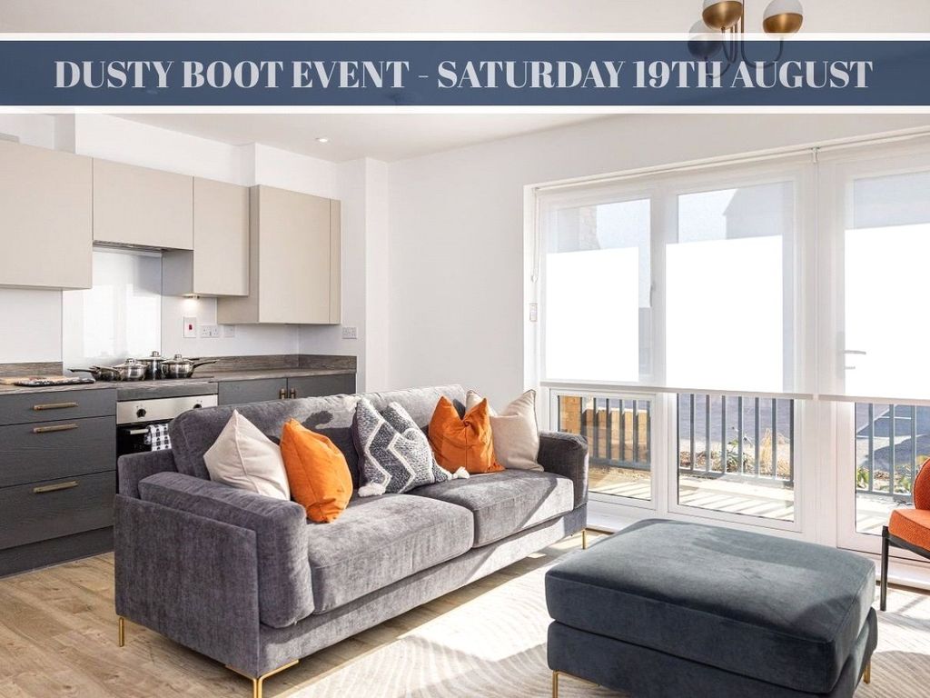 New home, 2 bed flat for sale in Old Rectory Drive, Hatfield AL10, £