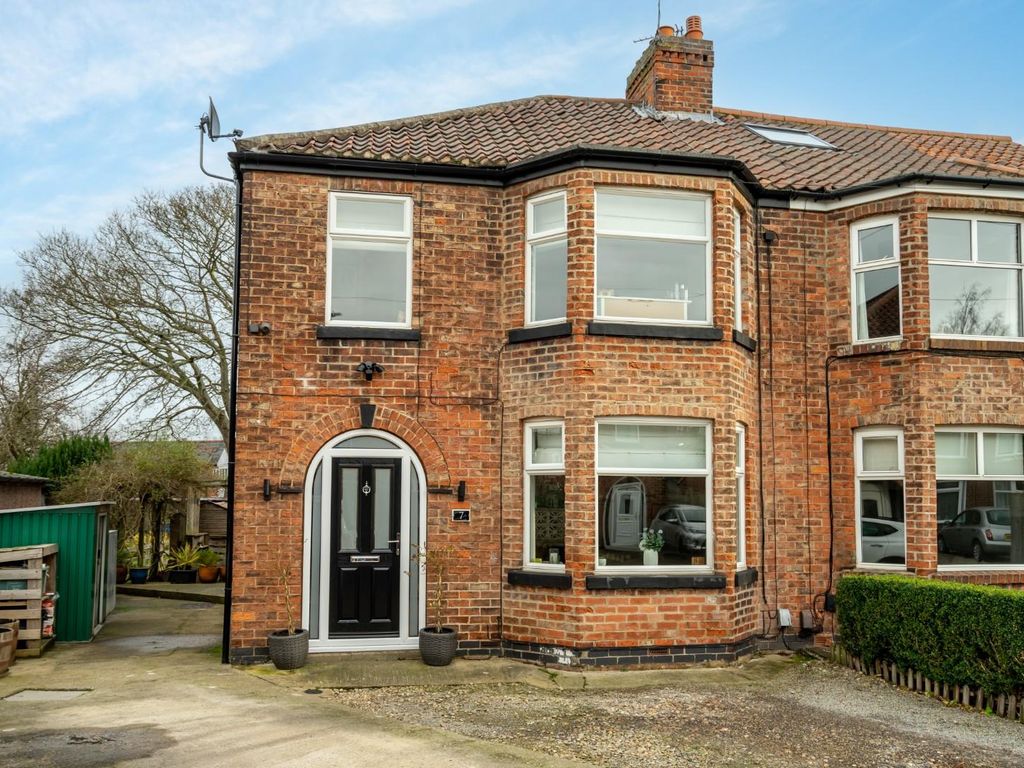 3 bed semidetached house for sale in Segrave Walk, Holgate, York YO26