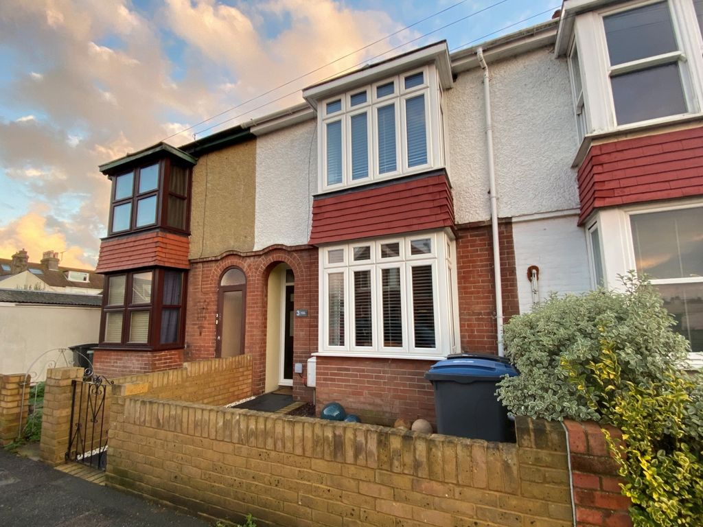 3 bed terraced house for sale in Devon Avenue, Walmer CT14 Zoopla