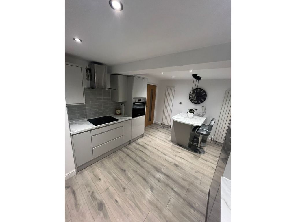 3 bed semidetached house for sale in Walkers Lane, Leeds LS12, £