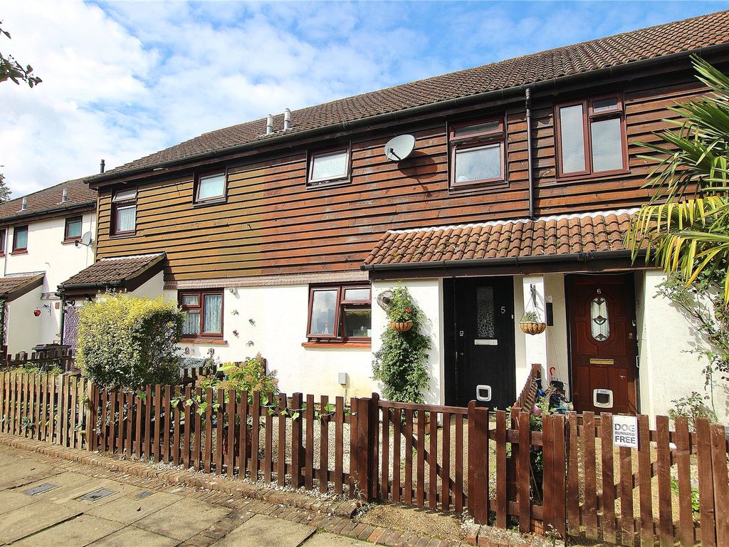 2 bed terraced house for sale in St Johns, Woking, Surrey GU21 Zoopla