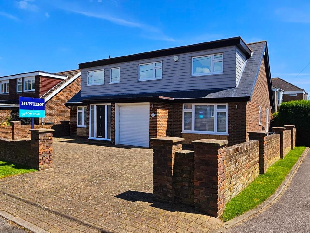 5 bed detached house for sale in The Oval, Dymchurch, Romney Marsh TN29
