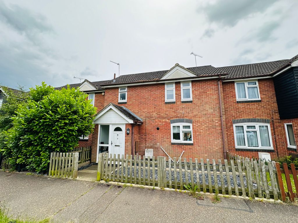 3 bed terraced house to rent in Kings Road, Broomfield, Chelmsford CM1