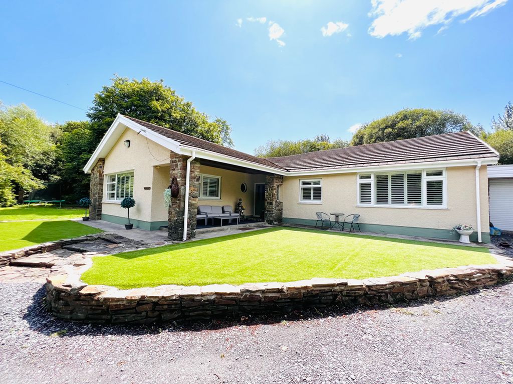 5 bed detached bungalow for sale in Mwrwg Road, Llanelli SA14, £585,000 Zoopla