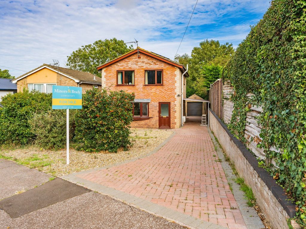 3 bed detached house for sale in Clarkson Road, Lowestoft NR32, £290,000 Zoopla