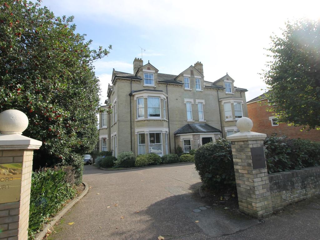1 bed flat to rent in Oxford Court, Oxford Road, Colchester, Essex CO3