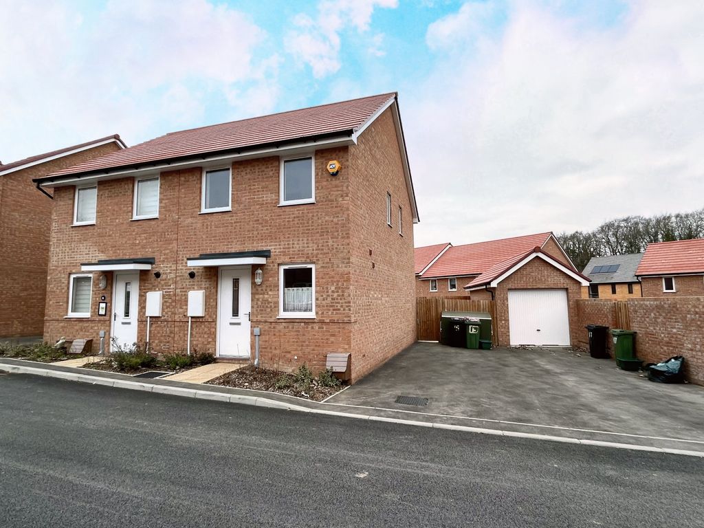 2 bed semidetached house for sale in Rowlands Way, Basingstoke, Hampshire RG24 Zoopla