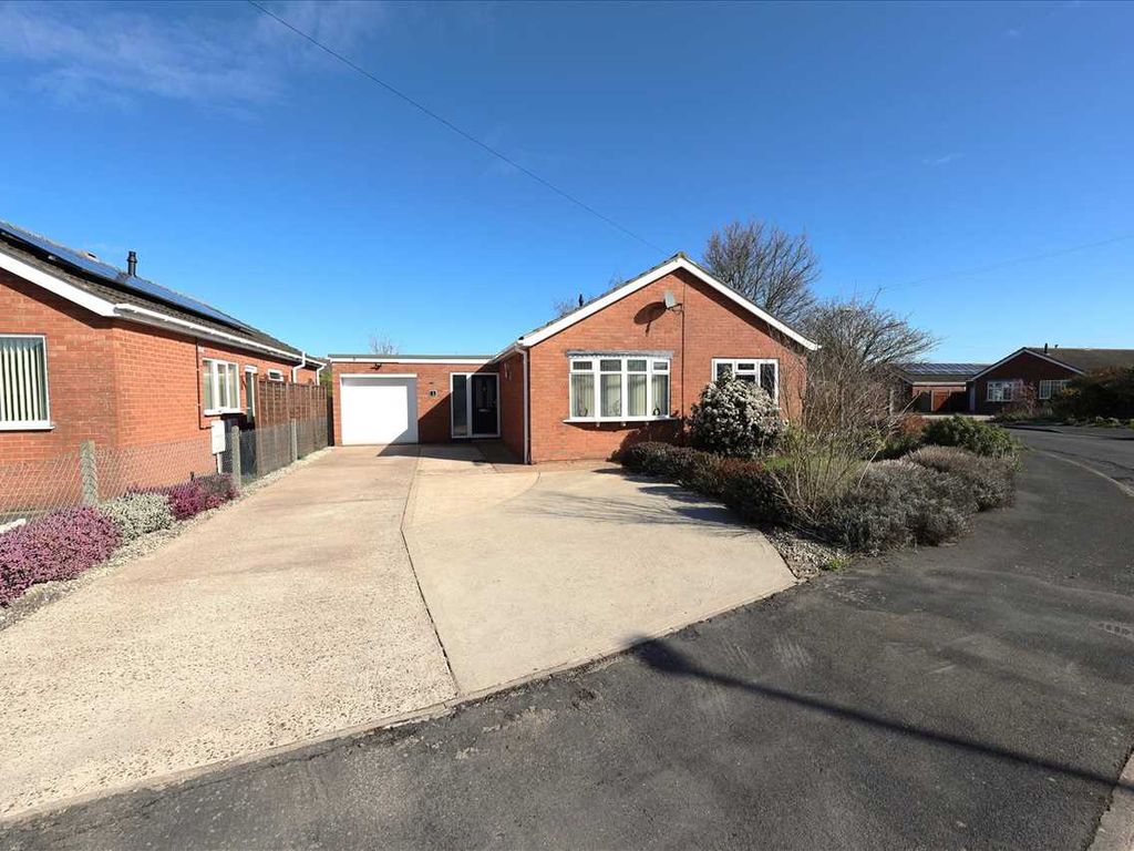 3 bed bungalow for sale in Chartridge, Branston, Lincoln LN4 Zoopla