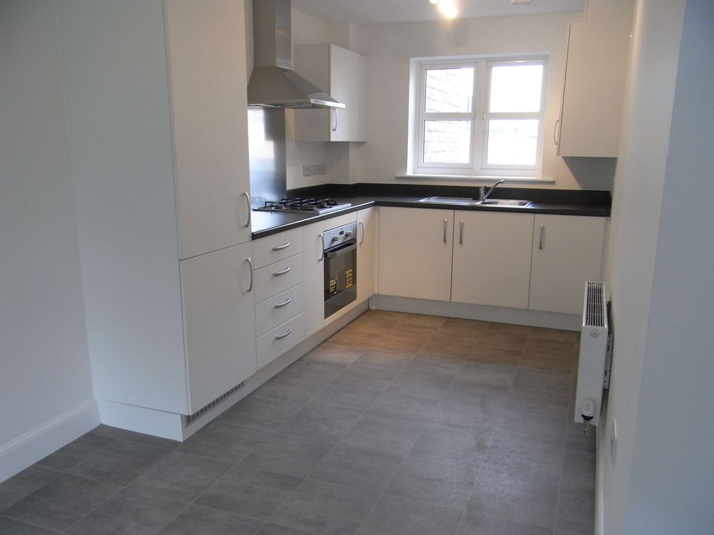 2 bed flat to rent in Flaxton Court, Laisterdyke, Bradford BD4 Zoopla