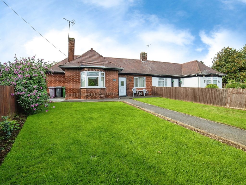 2 bed semidetached bungalow for sale in Coronation Drive, Shirebrook