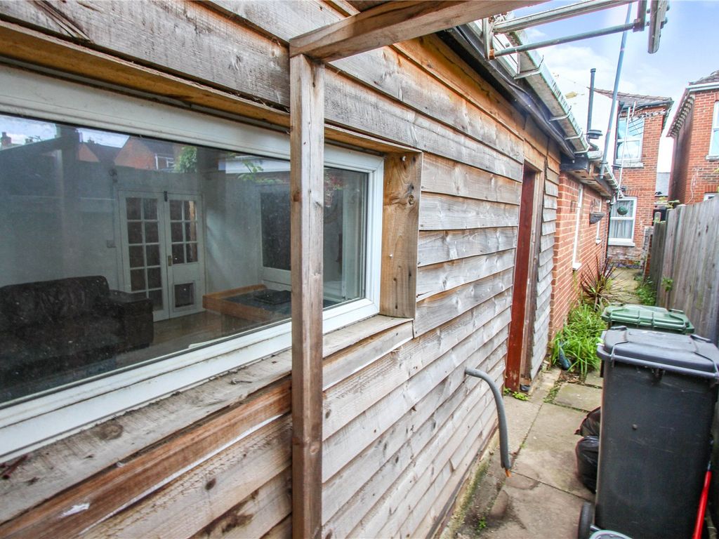 Southampton Road, Eastleigh, Hampshire SO50