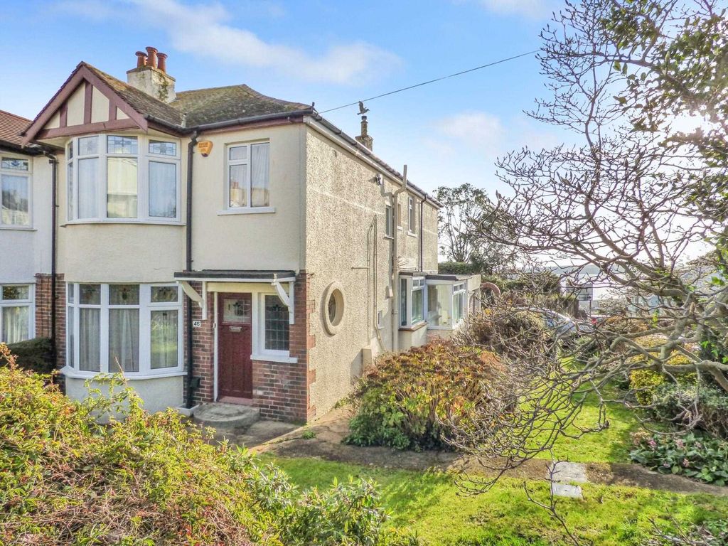 4 bed semidetached house for sale in Upper Headland Park Road, Preston