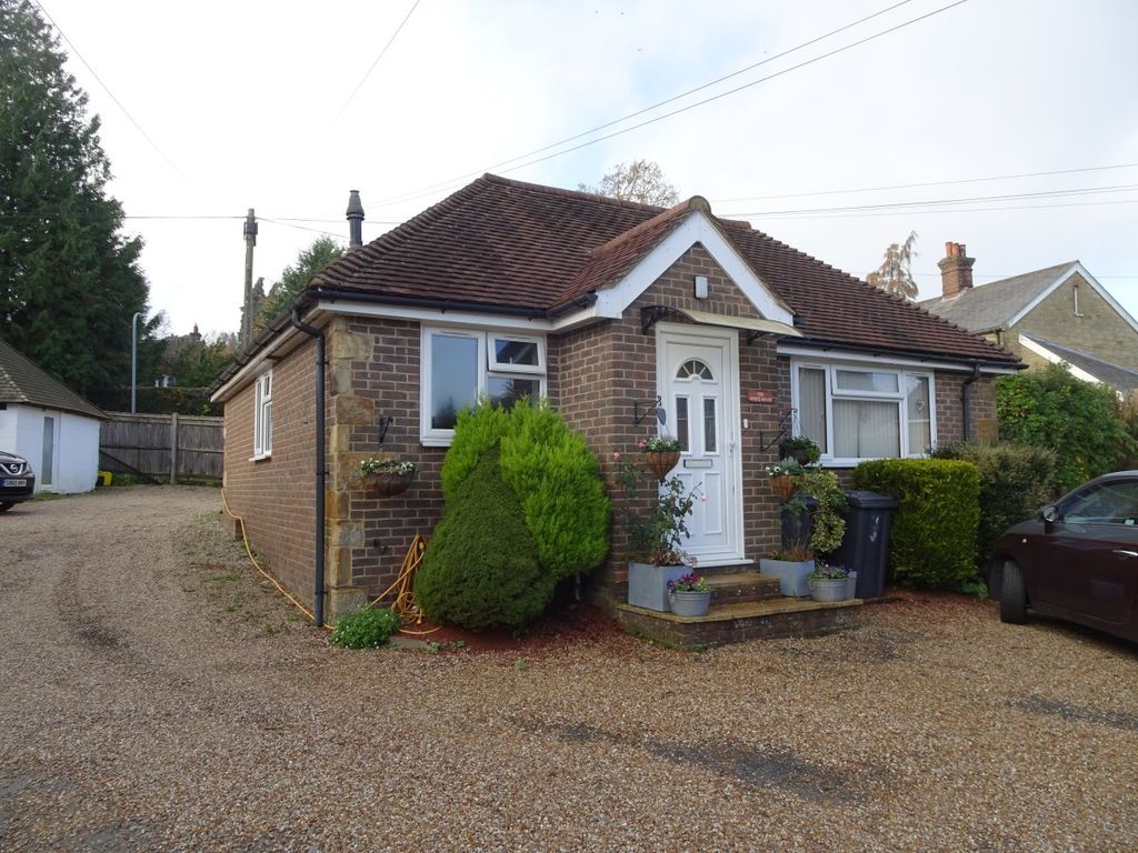 2 bed detached house to rent in Church Road, Crowborough TN6 Zoopla