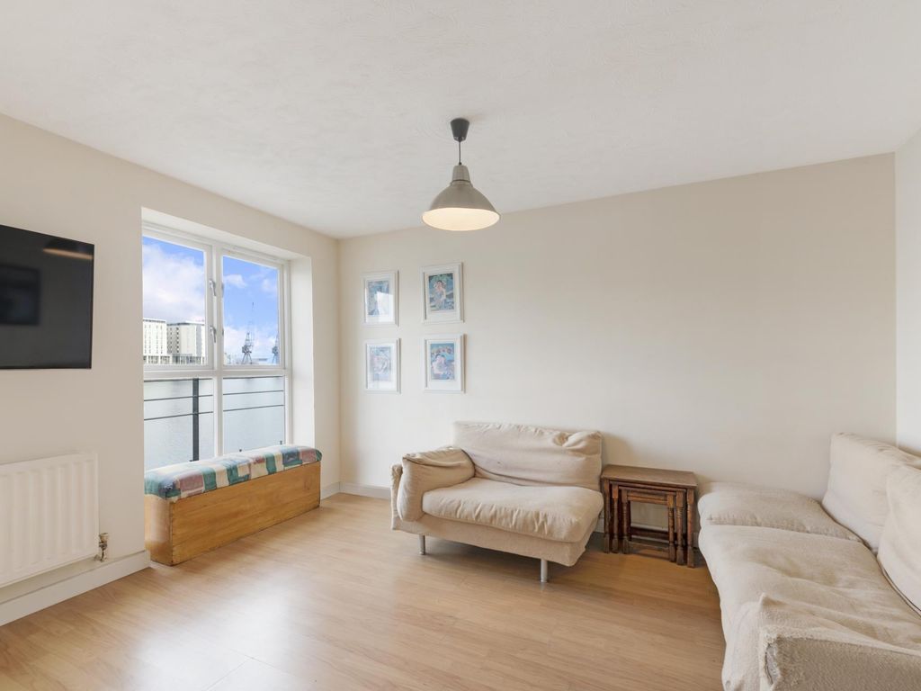 York House, Royal Britannia Vlg E16