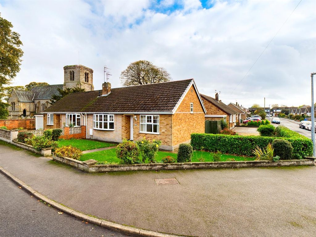 2 bed semidetached bungalow for sale in Church Drive, Leven, Beverley