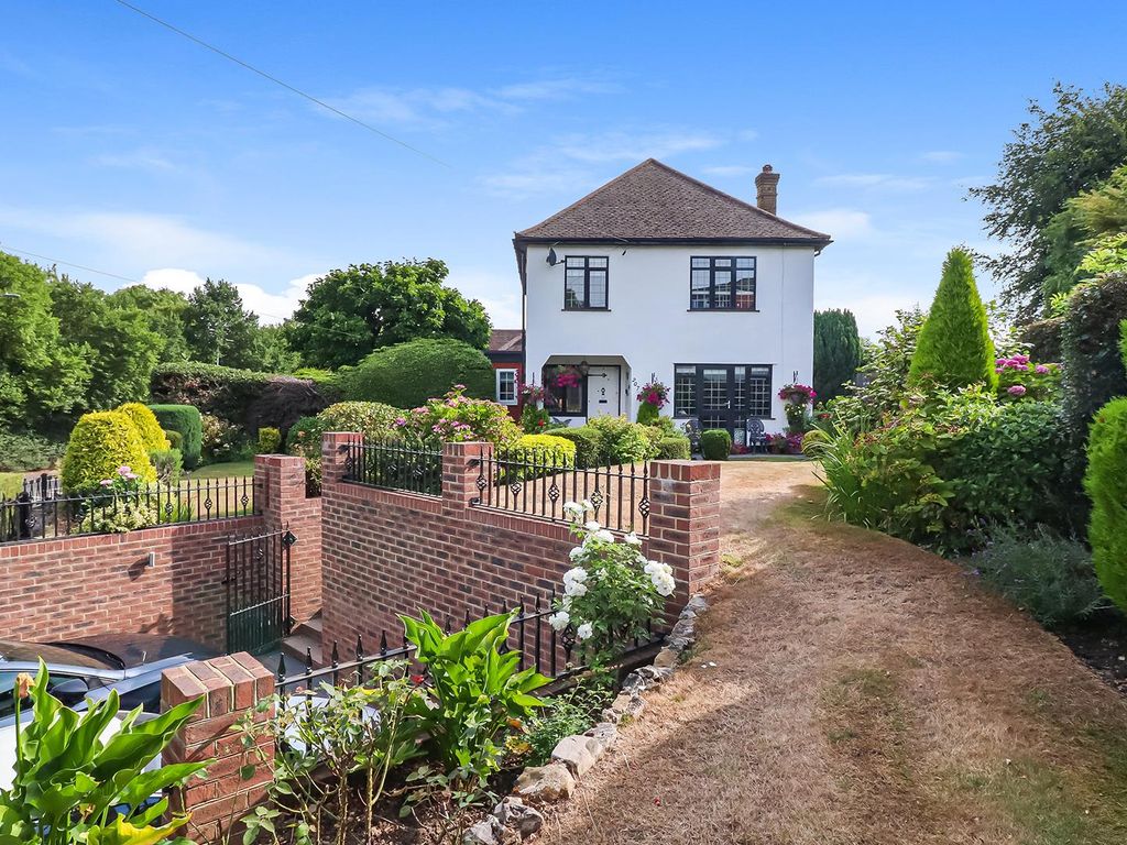 3 bed detached house for sale in Hampermill Lane, Watford WD19 Zoopla