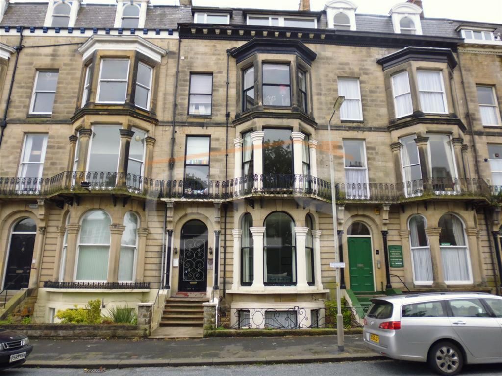 2 bed flat to rent in Flat 7, 12 Esplanade Gardens, Scarborough, North
