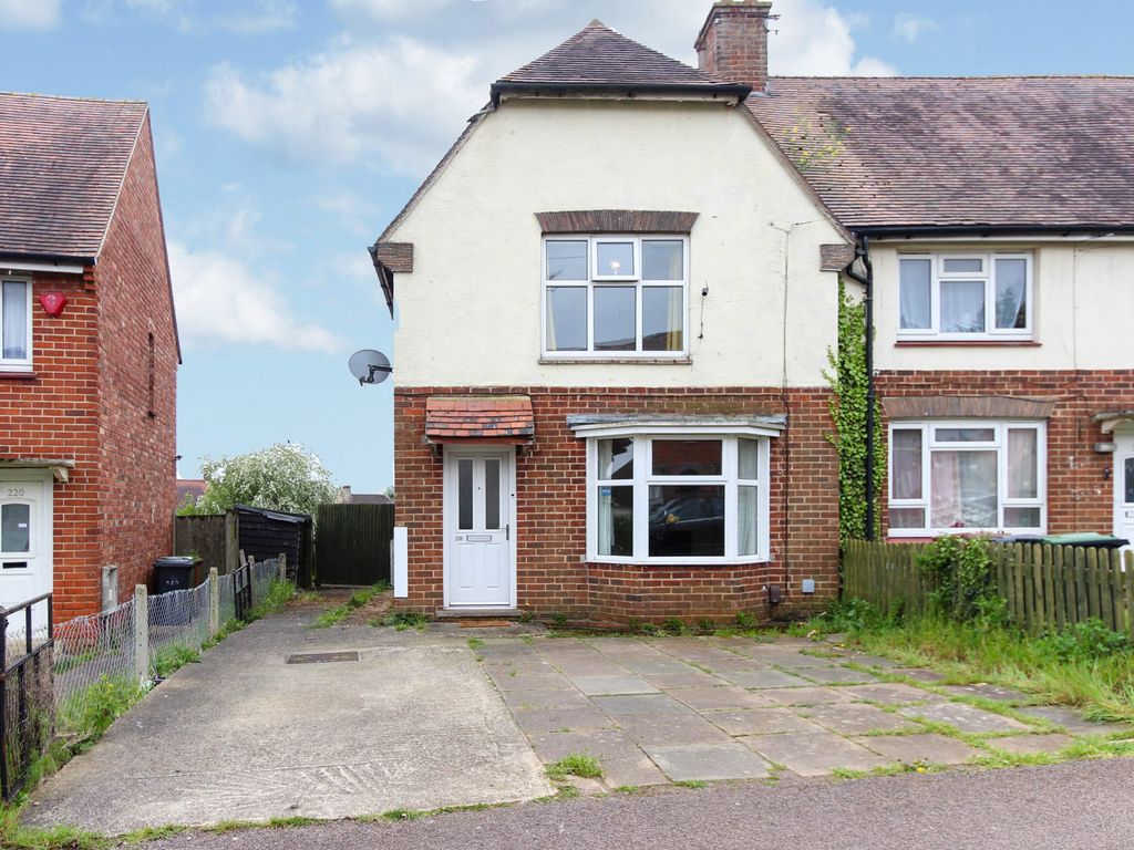 3 bed end terrace house for sale in Jubilee Crescent, Wellingborough