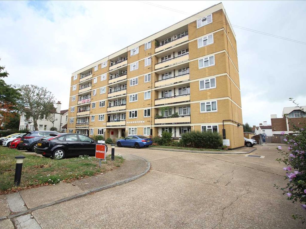 2 bed flat to rent in Crowstone Road, WestcliffOnSea SS0 Zoopla