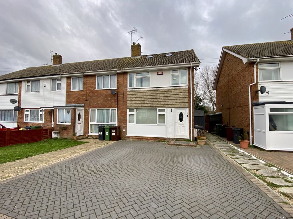 4 bed end terrace house for sale in Wilton Avenue, Eastbourne, East