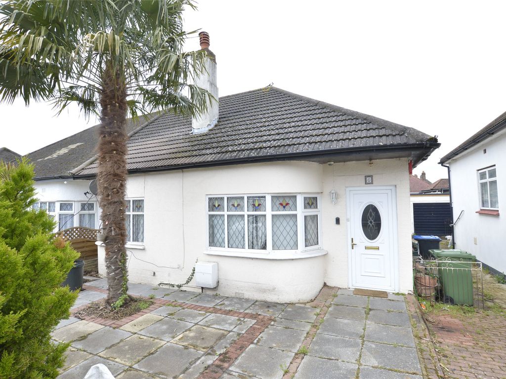 2 bed bungalow for sale in Glenwood Avenue, Kingsbury, London NW9, £