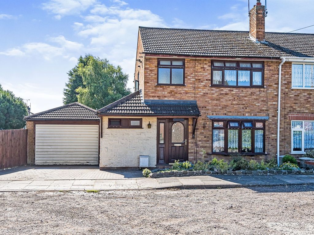 3 bed semidetached house for sale in High Street, Quarry Bank