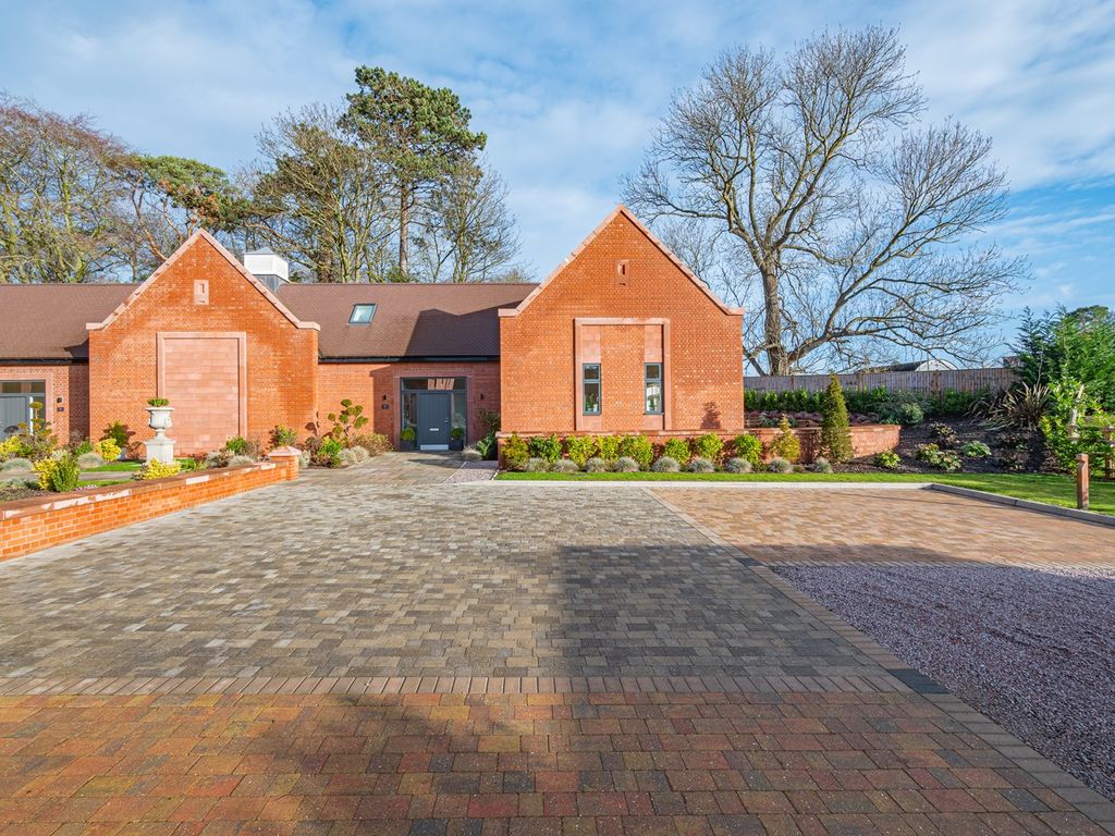 New home, 2 bed property for sale in Milverton Hall, Milverton