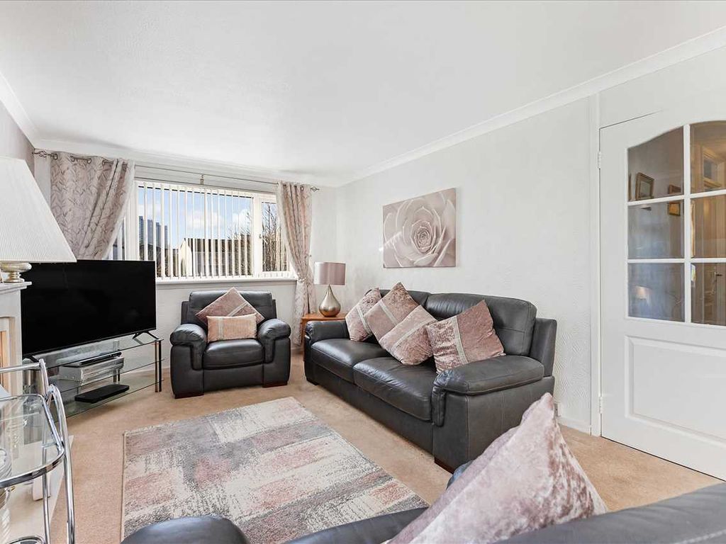 2 bed flat for sale in Warwick, Calderwood, East Kilbride G74, £85,000