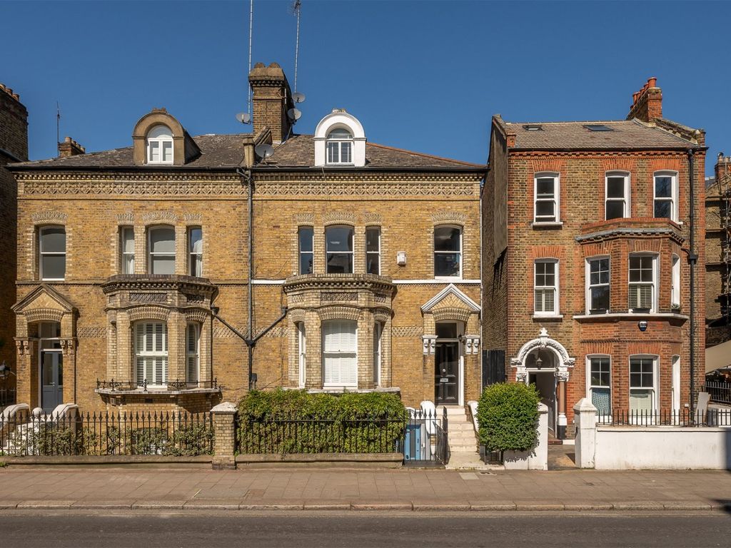 3 bed flat for sale in Parkgate Road, Battersea SW11 Zoopla