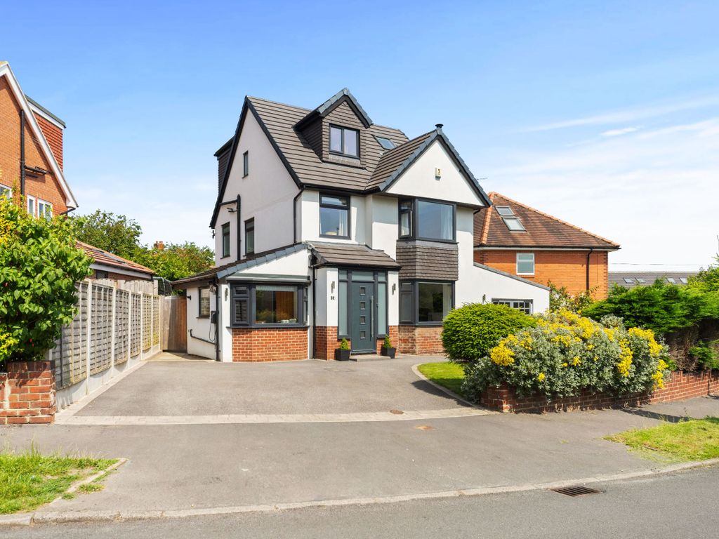 4 bed detached house for sale in Lambert Avenue, Leeds LS8, £695,000
