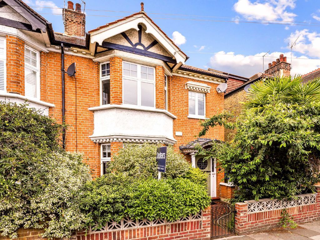 3 bed property for sale in Manor Road, Richmond TW9 Zoopla
