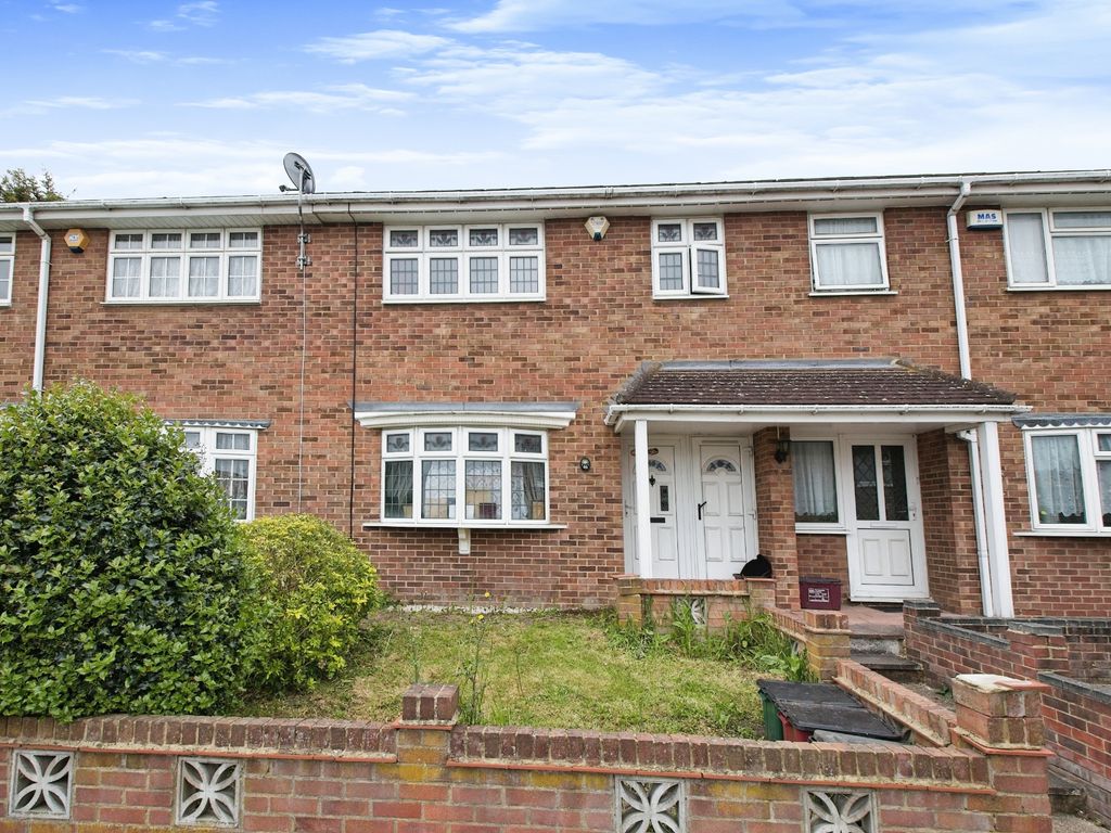 3 bed terraced house for sale in Badlow Close, Erith DA8 Zoopla