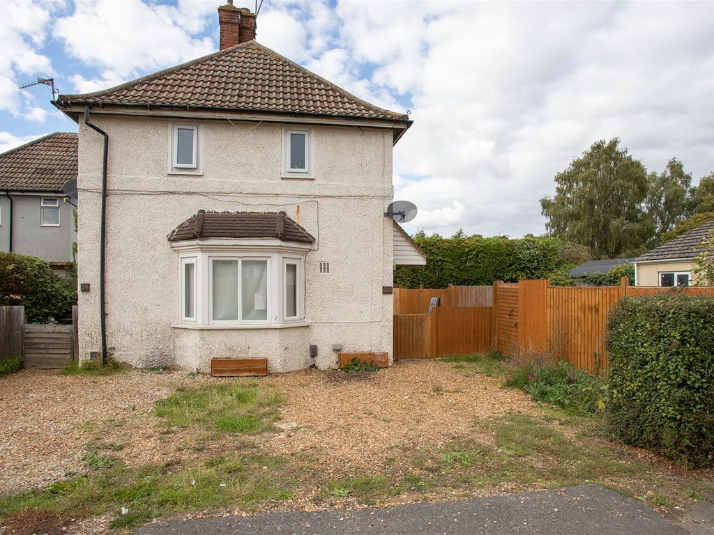 2 bed flat for sale in Prebendal Avenue, Aylesbury HP21 Zoopla