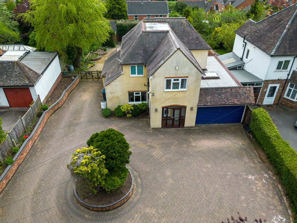 3 bed detached house for sale in Reddicap Hill, Sutton Coldfield B75, £