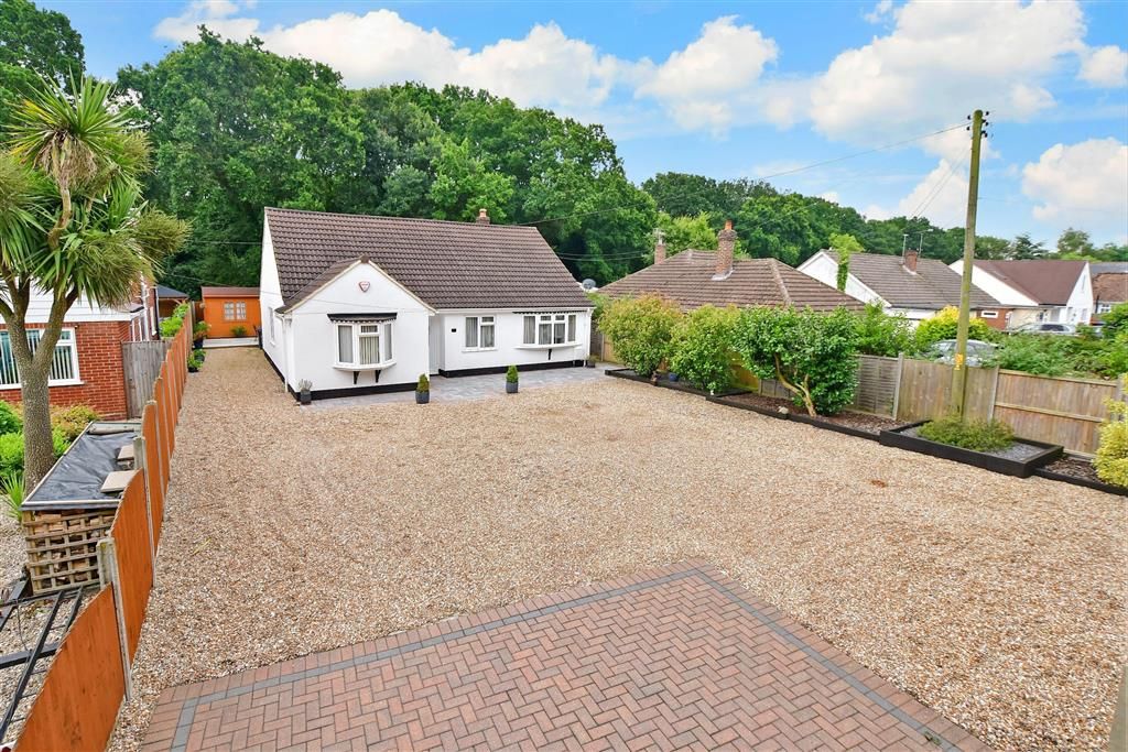 3 bed detached bungalow for sale in Hackington Road, Tyler Hill